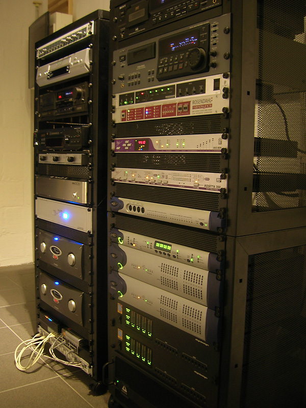 Photo Machine Room