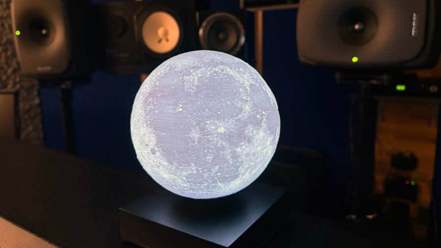 Photo of Smart Moon Lamp